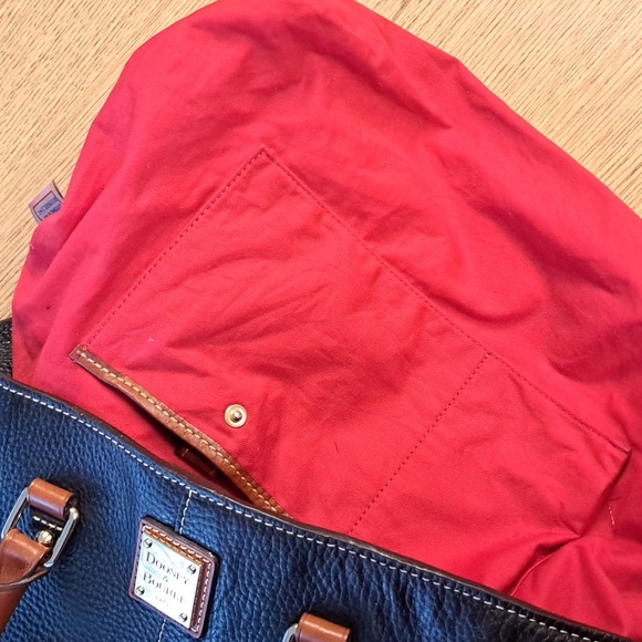  Dooney & Bourke Chelsea Shopper - Picture 16 of 16